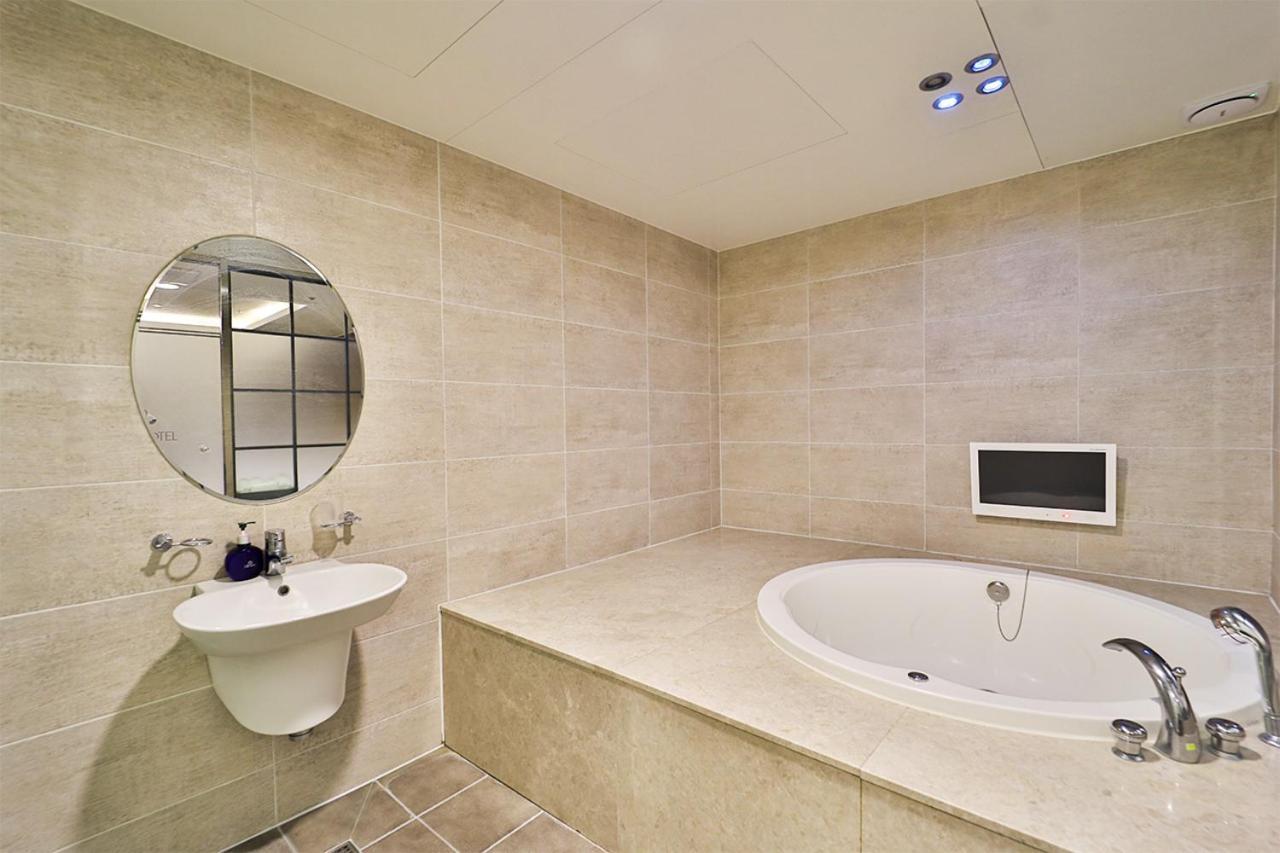 Seomyeon Ib Hotel Busan Extérieur photo