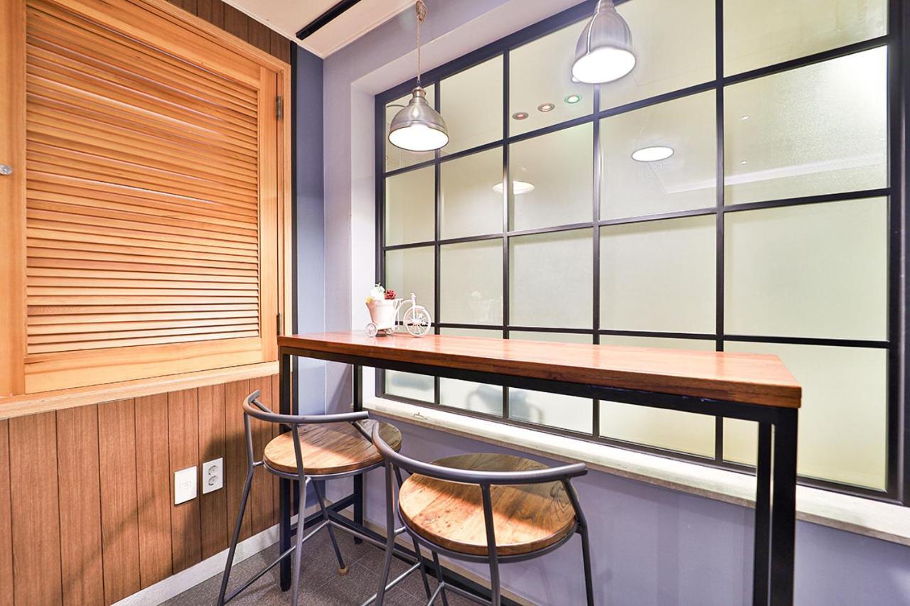 Seomyeon Ib Hotel Busan Extérieur photo