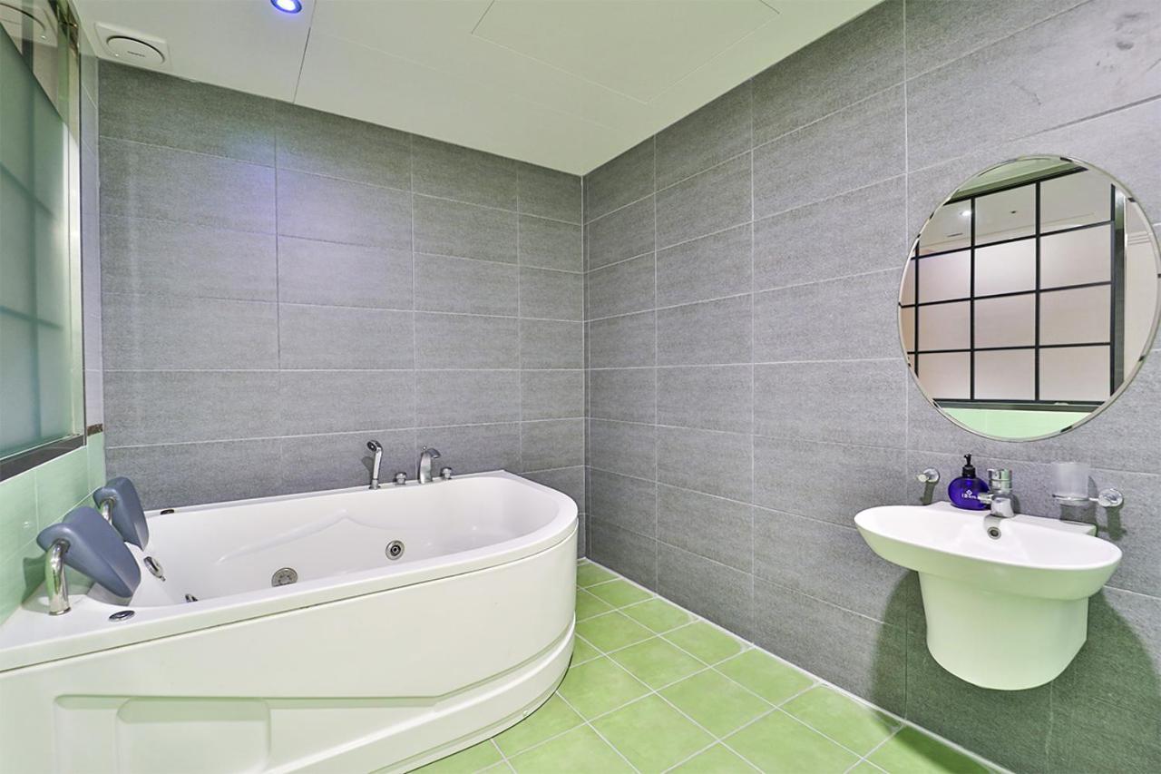 Seomyeon Ib Hotel Busan Extérieur photo
