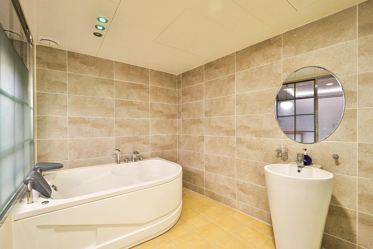 Seomyeon Ib Hotel Busan Extérieur photo